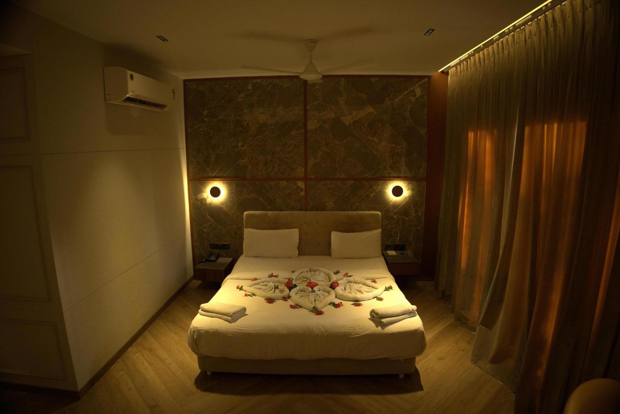 Cassa Marina Beach Resort Damlawari Kültér fotó